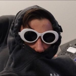 Meet your Posher, Ian